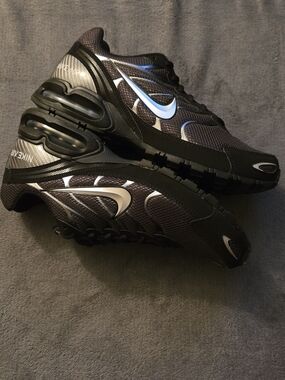 Nike Air Max 'Torch' 4 Mens Sneaker Black Metallic Silver Athletic Shoe Size 13